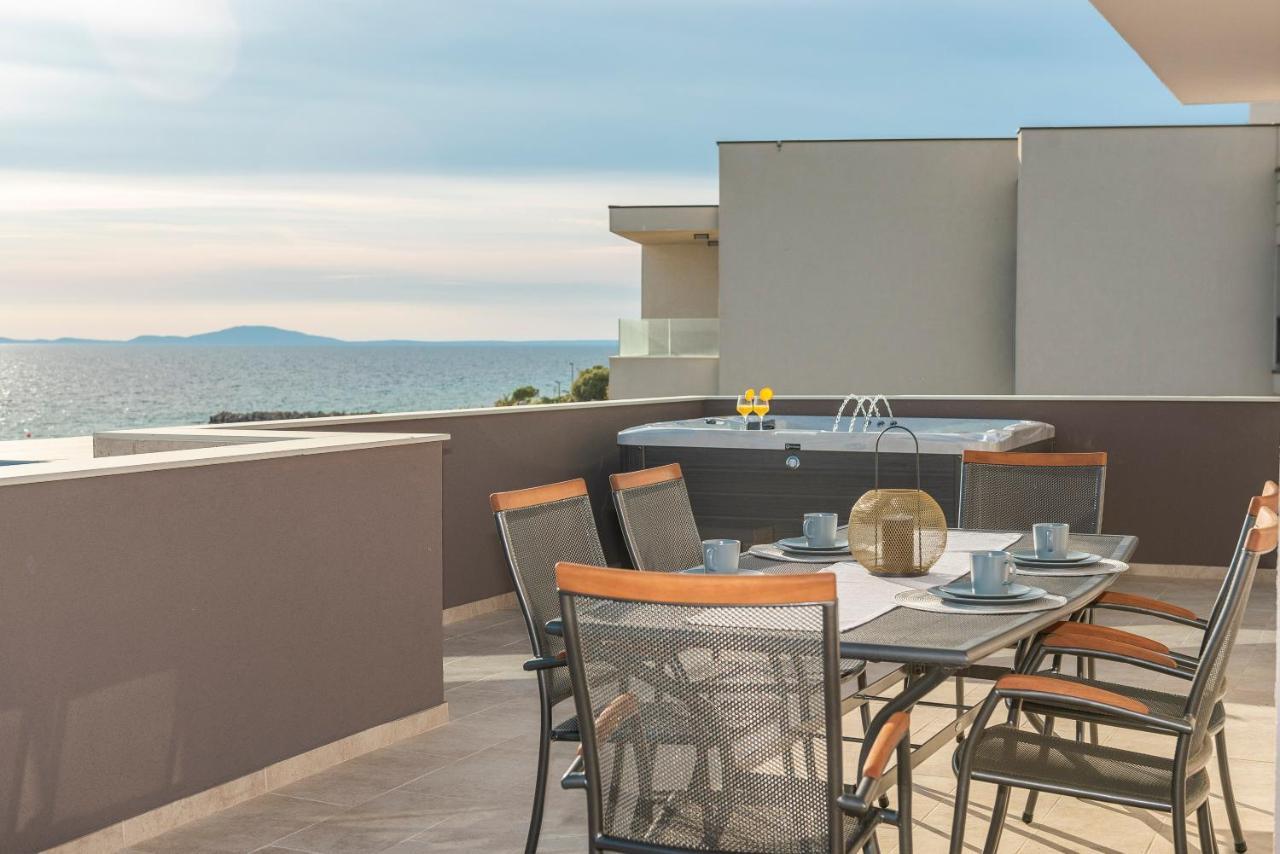 Villa Eni Apartments 1 Mandre Exterior photo